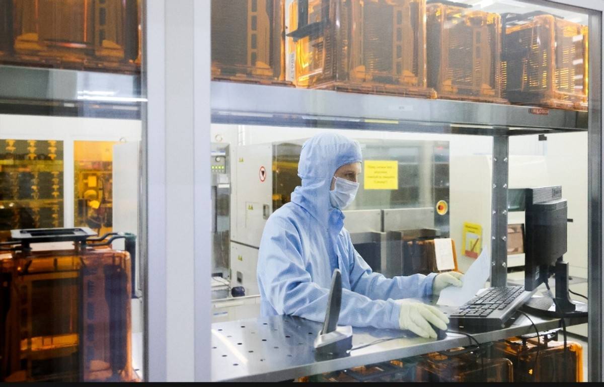不把苹果放一个篮子俄光刻机竟和伊朗合作是要处处防着中国？(图6)