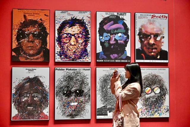 演绎平面设计的“波兰语法”“波兰海报学派传奇大师作品展”亮相鹏城(图2)