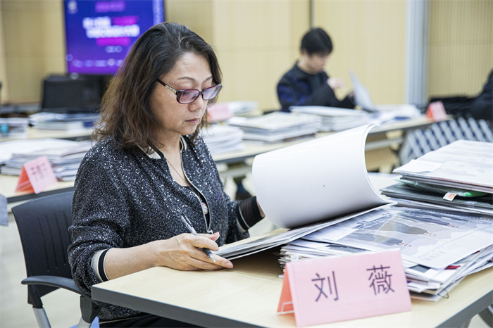 狂“卷”全球第十四届“大浪杯”中国女装设计大赛初评完美收官(图3)