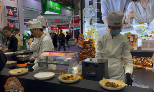 Bsport体育官网：潮迹食品惊艳亮相2025良之隆中国食材电商节(图4)