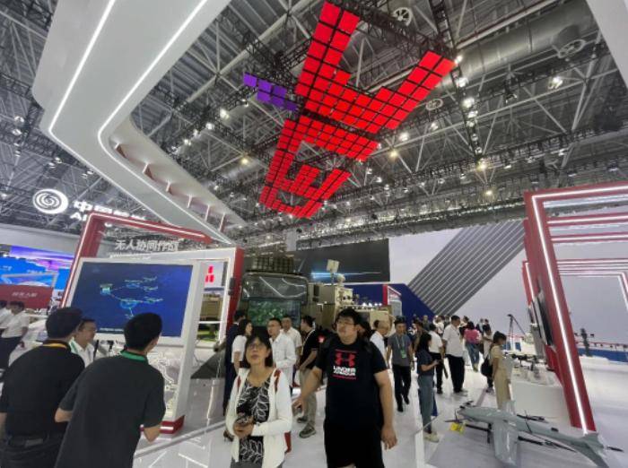 中英法航展成交额对比：法1500亿美元英1036亿中国差距有点大(图19)
