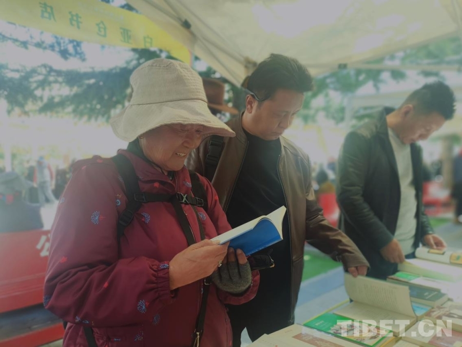“书香”浸润城市：第二届“春日书会”开幕(图3)