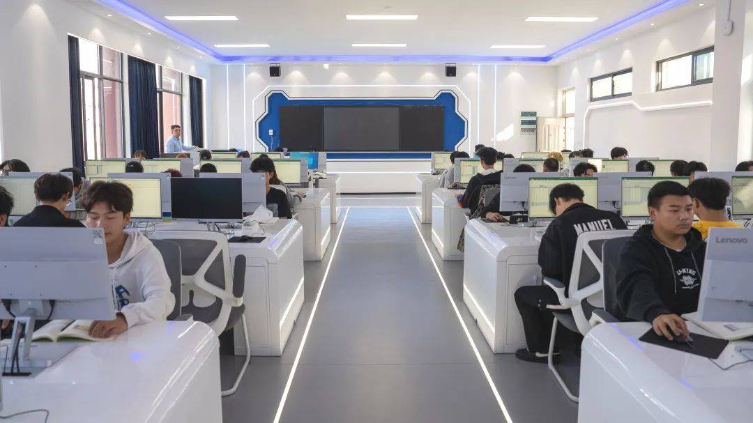 云南理工职业学院：工匠成才新赛道(图1)